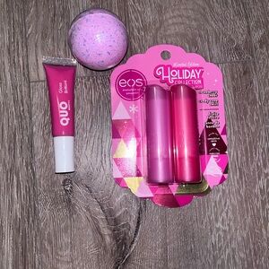 Makeup set - EOS lip balm set, QUO lipgloss and bath bomb